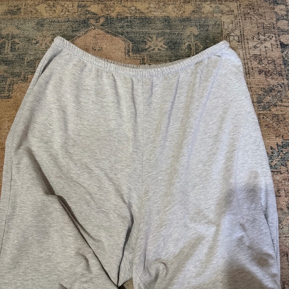 Women's Gray Wide-Leg Pants - Picture 2 of 3